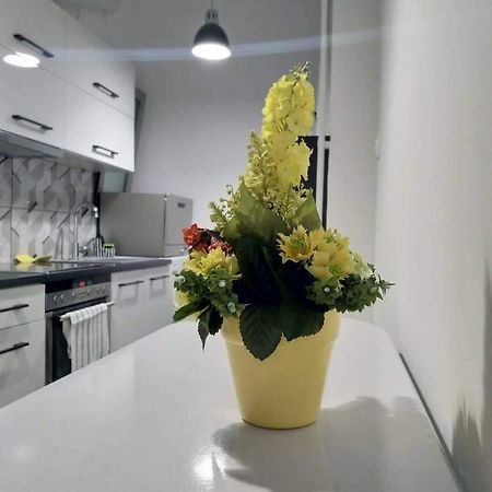 A Convenient Apartment In The Heart Of Atény Exteriér fotografie