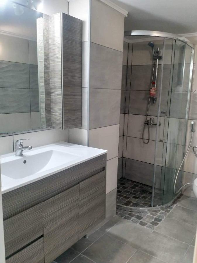 A Convenient Apartment In The Heart Of Atény Exteriér fotografie
