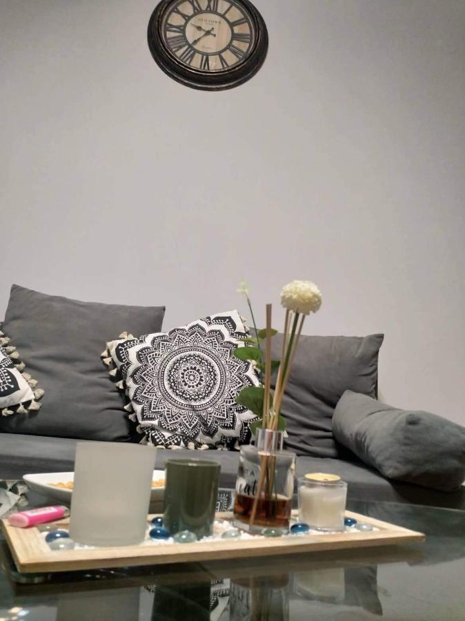 A Convenient Apartment In The Heart Of Atény Exteriér fotografie