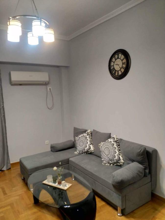 A Convenient Apartment In The Heart Of Atény Exteriér fotografie